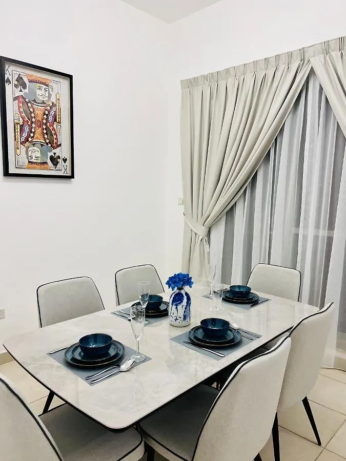 Ina Homes-Blvd Central 2Bhk Apartment Near Burj Khalifa Dubai 0*,  United Arab Emirates
